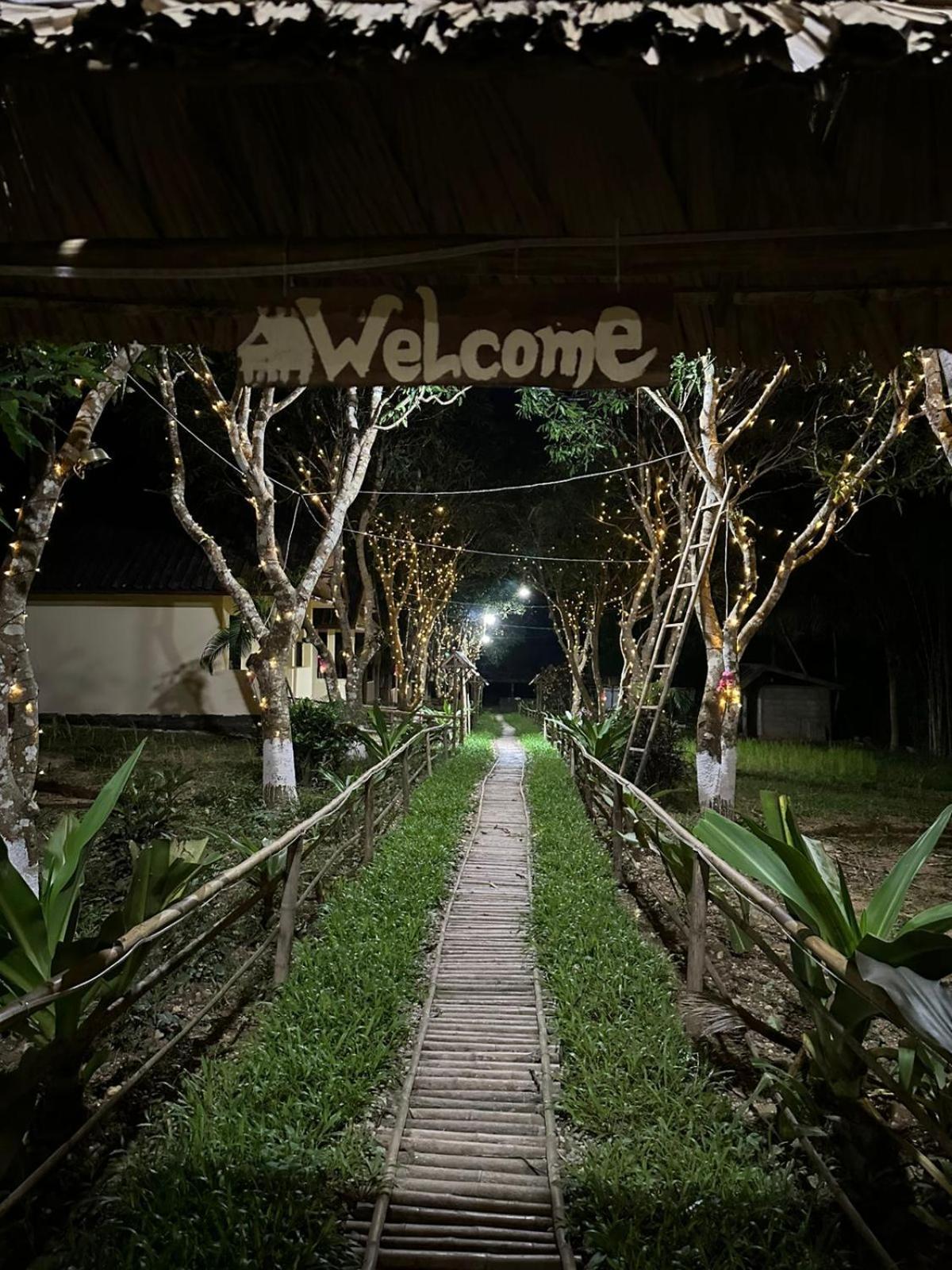 Mingkhuan Eco Homestay Nong Khiaw ภายนอก รูปภาพ